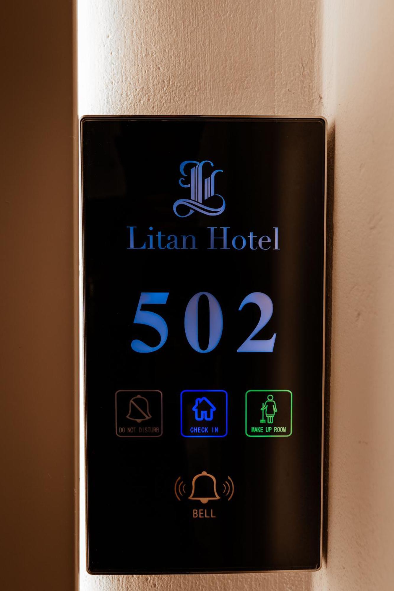 Litan Hotel Sarandë エクステリア 写真